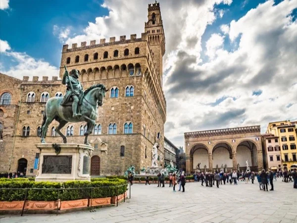 Best of Renaissance Florence with Uffizi Gallery and Michelangelo's David - Private Walking Tour Skip the Line