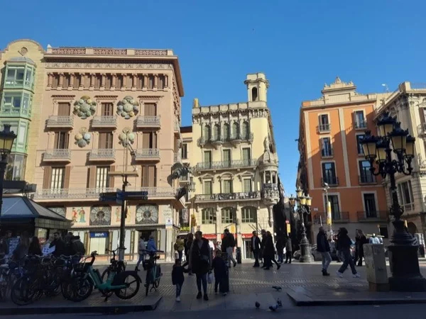 Old town Historical Barcelona Walking Tour - Half Day
