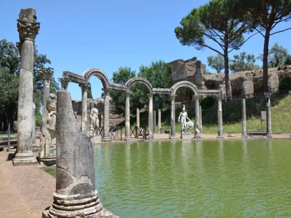 Tivoli: Villa D'Este and Villa Adriana - Transfers Included