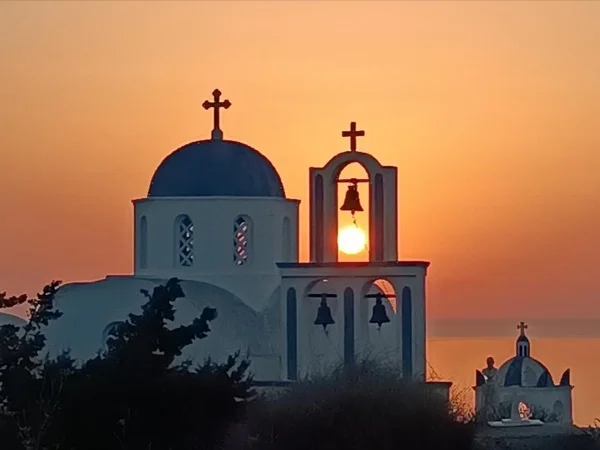 Santorini: Guided Tour with a Sunrise View