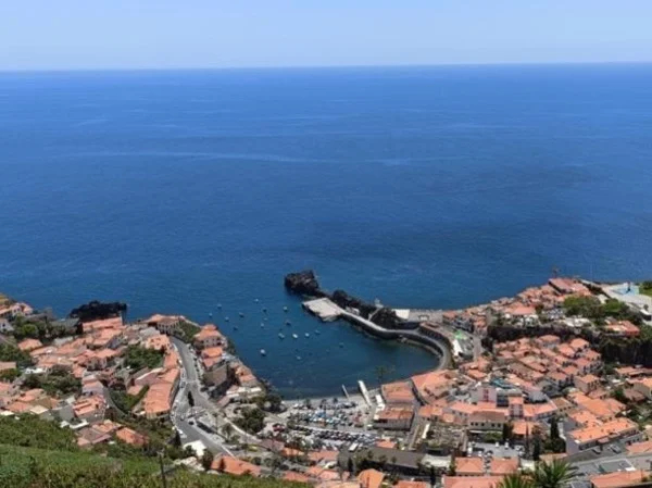 Central Tour 4x4 Experience Camara de lobos Nuns Valley to Cabo Girao