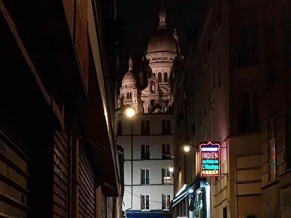 Nocturnal Montmartre - Private Walking Tour