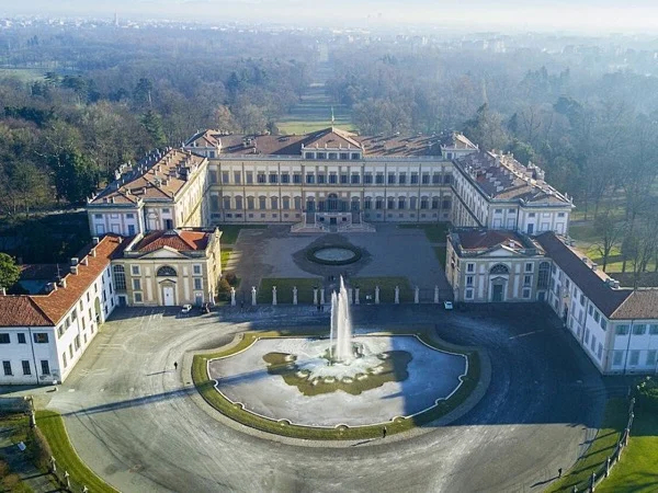 Milan and Monza Royal Villa & Gardens - Luxury Full Day Tour