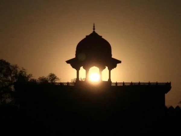Overnight Tour Of Agra (Delhi-Agra-Delhi)