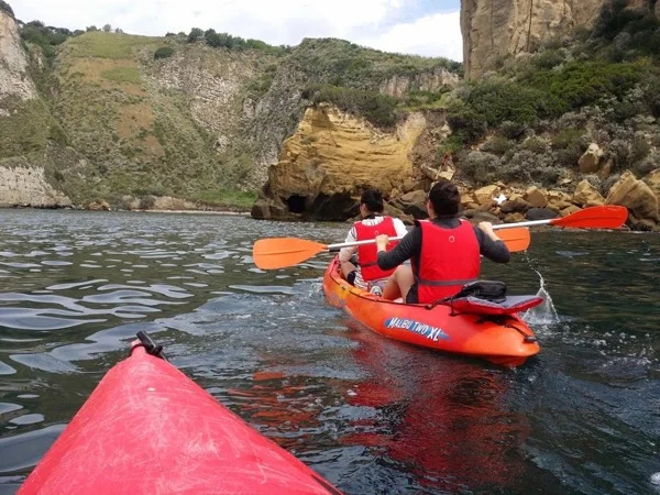 Kayak in the Bay of Naples and Pompeii with private guide