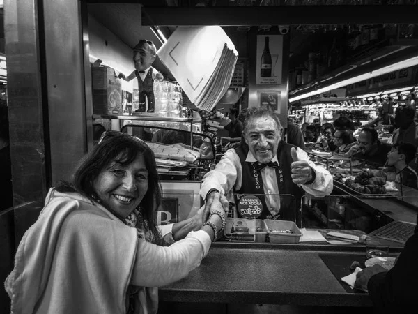 Barcelona: Photos and Foodies Half Day Tour