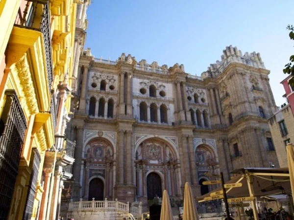 Malaga Historical Walking & Tapas Tour