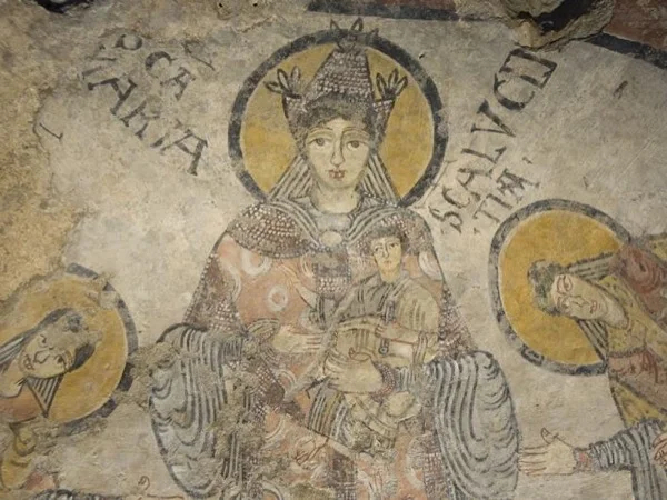 Full day tour in Matera: UNESCO Sassi, stunning Crypt with frescoes and bread experience