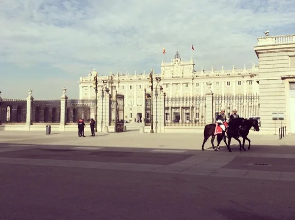 Royal Madrid. The Origins. Walking Tour & Royal Palace TICKETS included
