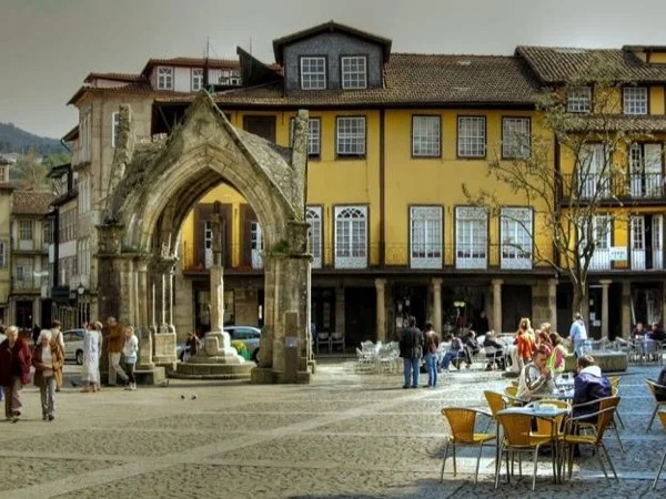 Guimarães & Citânia de Briteiros Full Day Tour