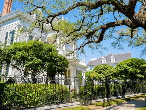 Garden District walking tour