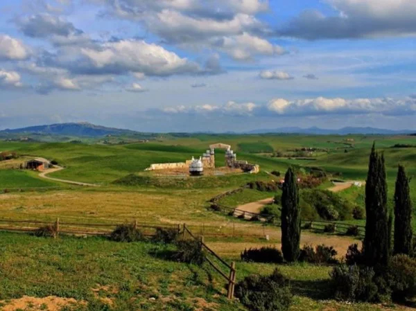 Tuscany Countryside: Lajatico, Volterra