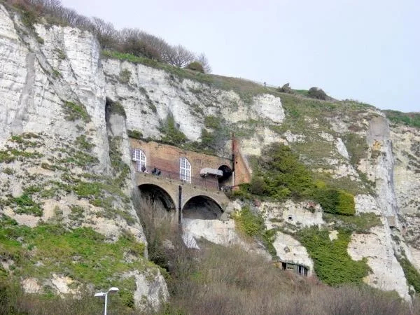 Dover Circular Tour - At War and in Peace