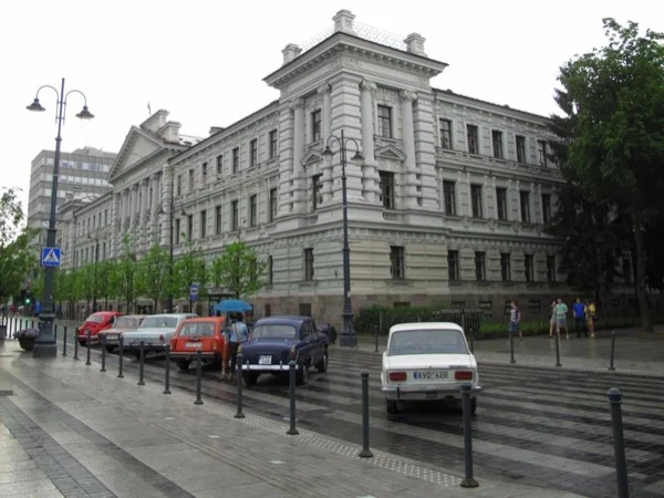 Guided tour to KGB museum in VIlnius EN/NO