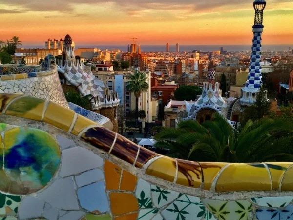 Full Day Barcelona Highlights Sightseeing Tour with Private Transportation