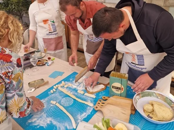 Getting familiar with Kotor, private walking tour and cooking class