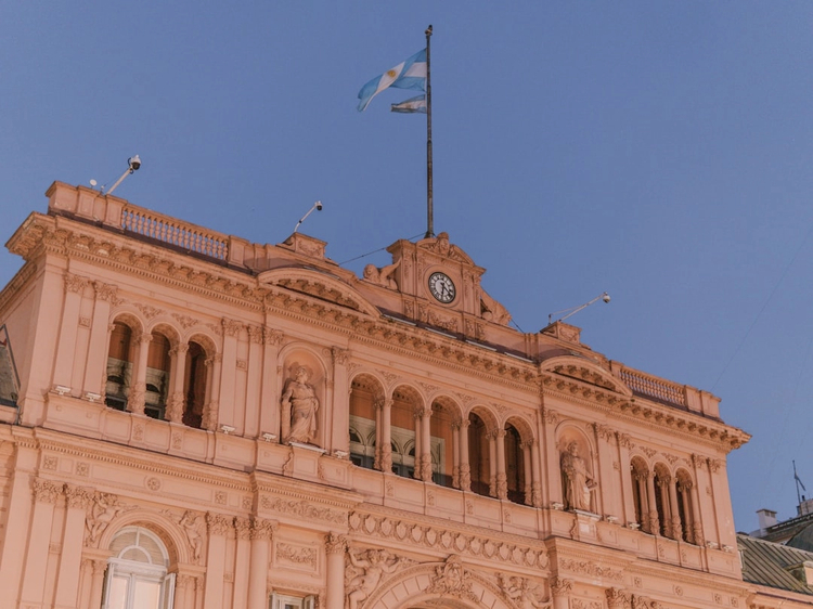 Complete Buenos Aires: Full-Day Walking Tour Through the Neighbourhoods