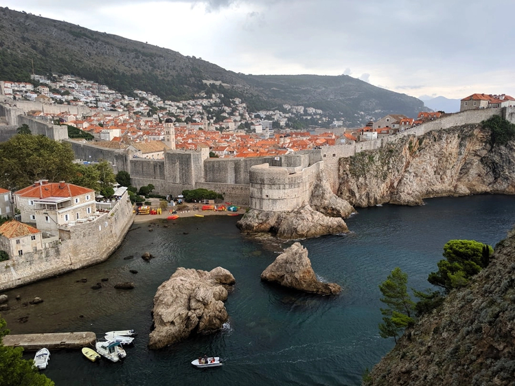 Complete Dubrovnik: Full-Day Walking Tour Through the Neighbourhoods