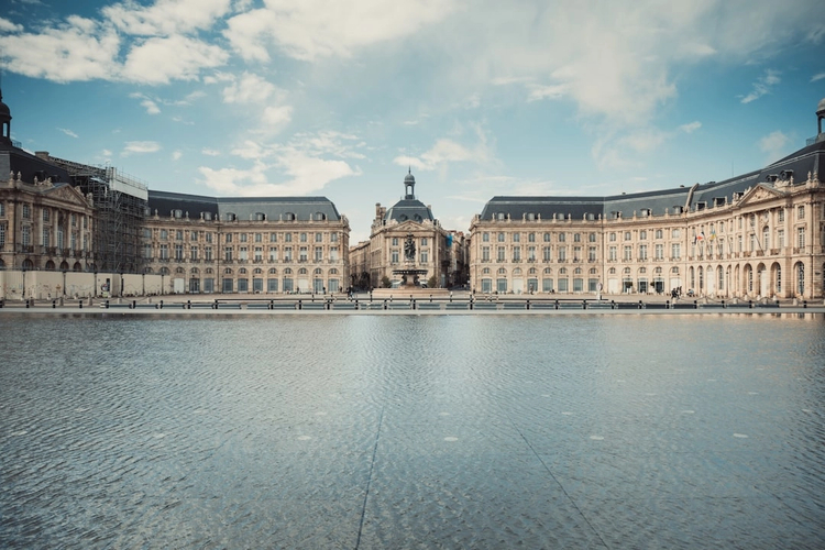 Essential Bordeaux: Half-Day Walking Tour of the Major Highlights