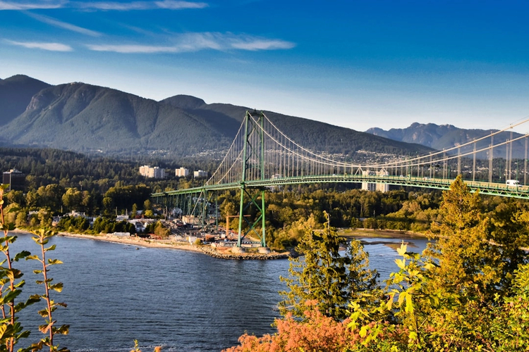 Ultimate Vancouver: Full-Day Private Driving Tour from Highlights to Hidden Layers