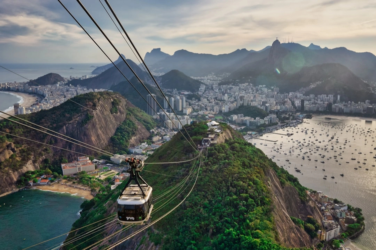 Iconic Rio de Janeiro: Half-Day Private Driving Tour with Panoramic Stops