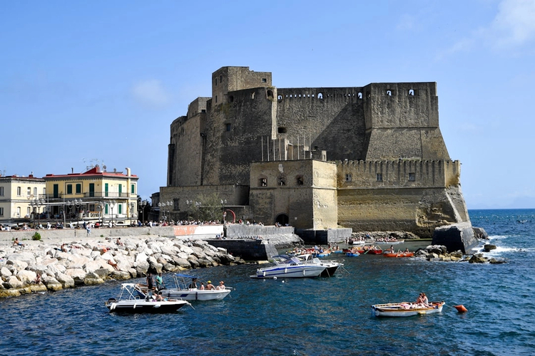 Iconic Naples: Half-Day Private Driving Tour with Panoramic Stops