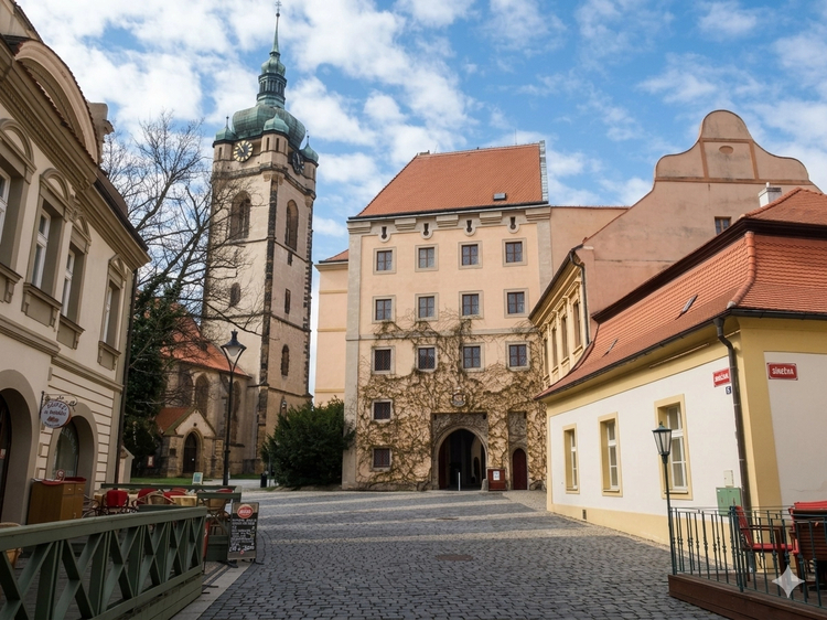 Cover media image
