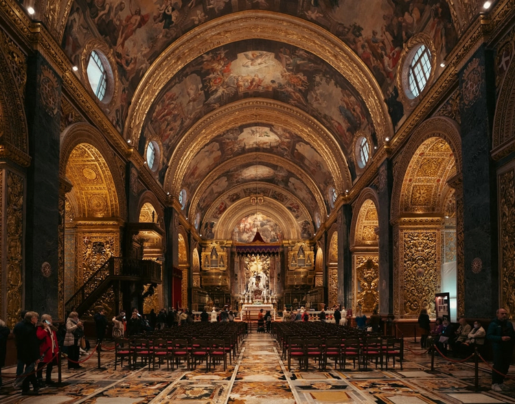 Complete Valletta: Full-Day Walking Tour Through the Neighbourhoods