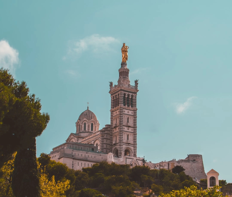 Ultimate Marseille: Full-Day Private Driving Tour from Highlights to Hidden Layers