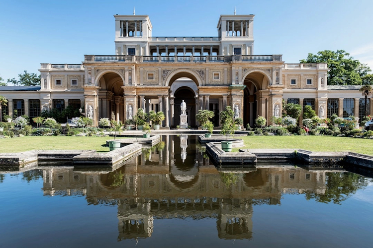 Classic Potsdam: Day Trip with Private Vehicle from Berlin