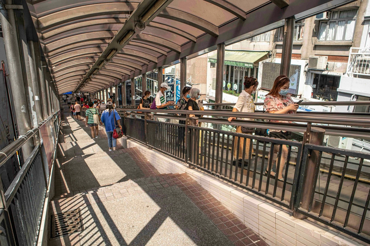 Essential Hong Kong: Half-Day Walking Tour of the Major Highlights