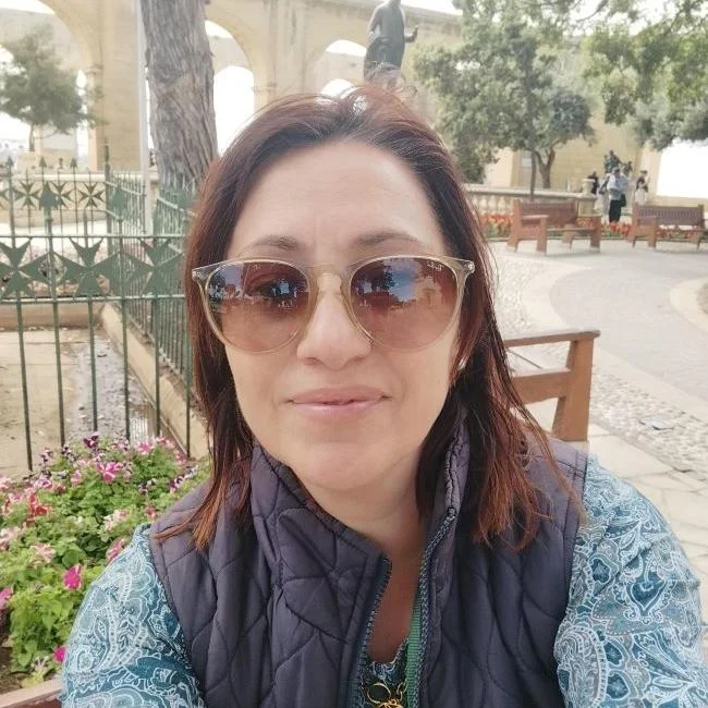 Nadine S.