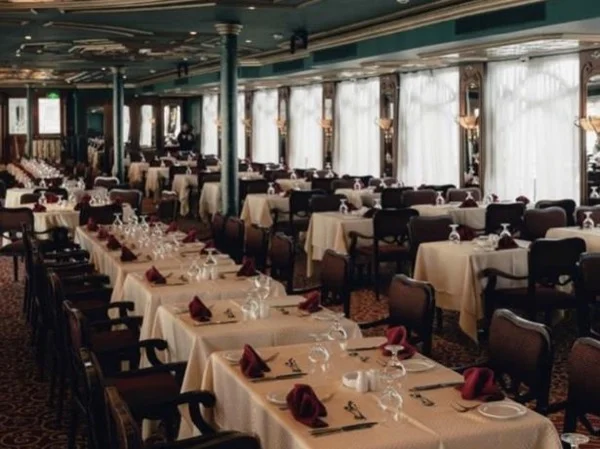 Nile Dinner Cruise for 2 hours including transfer