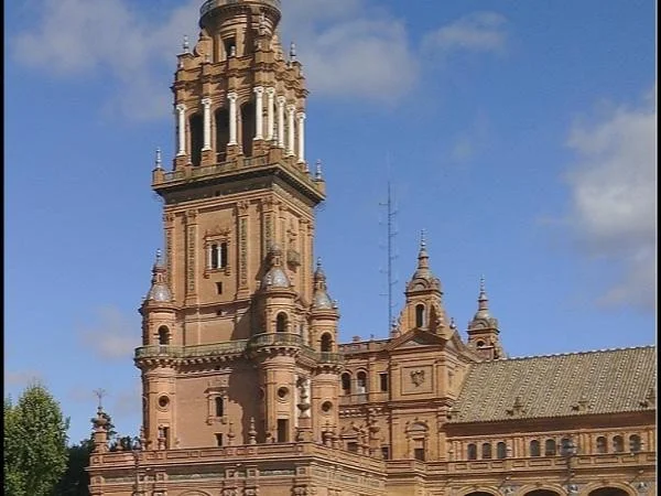 From Cádiz to Seville with private sedane and private tour