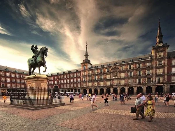Private Highlight Tour in Madrid