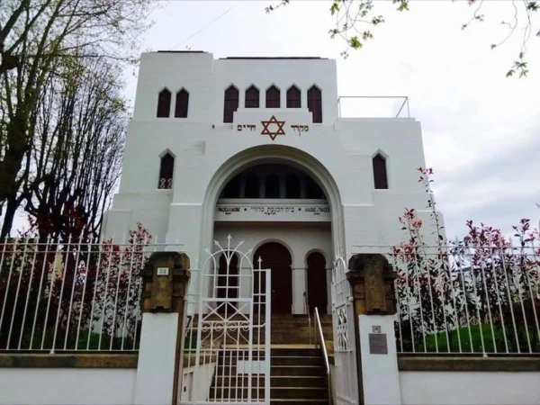 The HIistory and LIFE of JEWS community on Porto Tour (The Porto Holocaust Museum & Wine Tasting on Cellars a V.N.Gaia) €295.