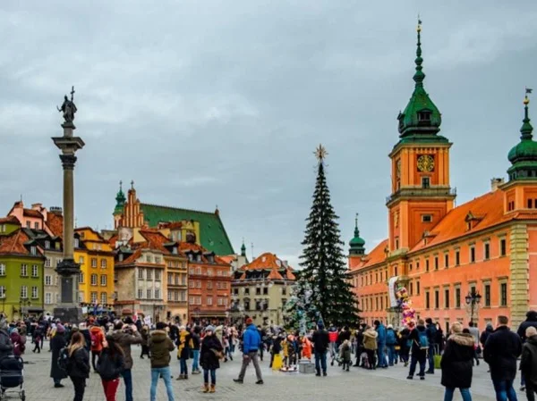 Best of Warsaw half-day tour walking and driving with your local guide