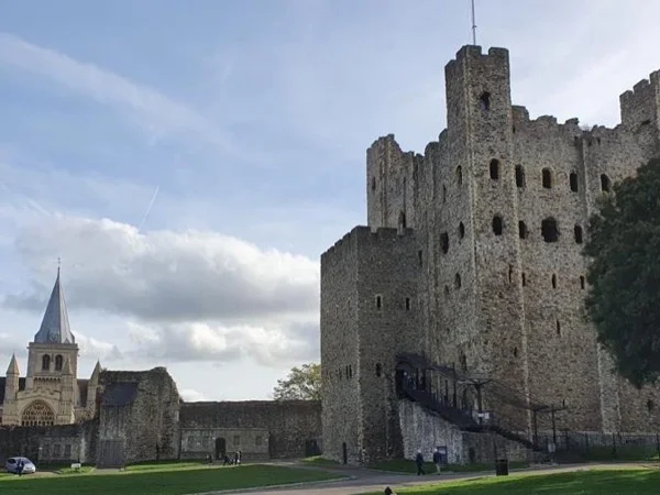 Rochester its Cathedral,Castle and Medieval City. A Jewel of Kent.