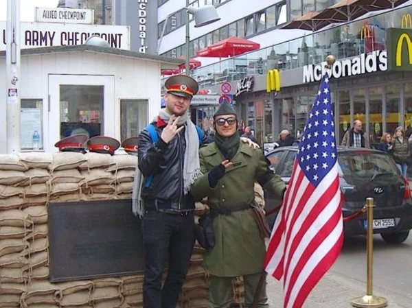 Half Day Berlins Highlights Tour