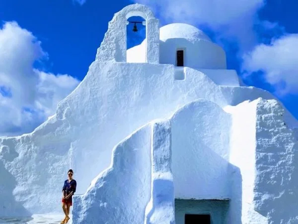 Half Day Tour in Mykonos Town & Meal at the Village