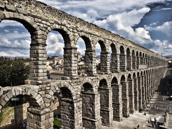 Magnificent El Escorial and Unique Segovia