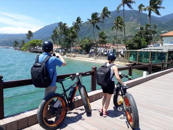Cycling on the beach - Ilhabela E-bike tour