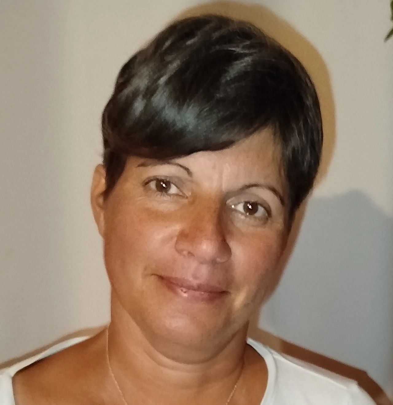 Claudia F.