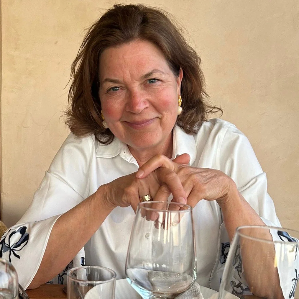 Carolyn R.